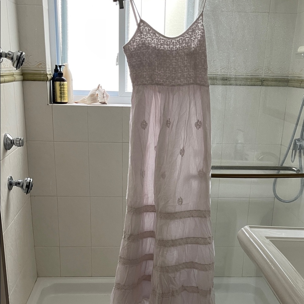 Chic White Lace Chemise